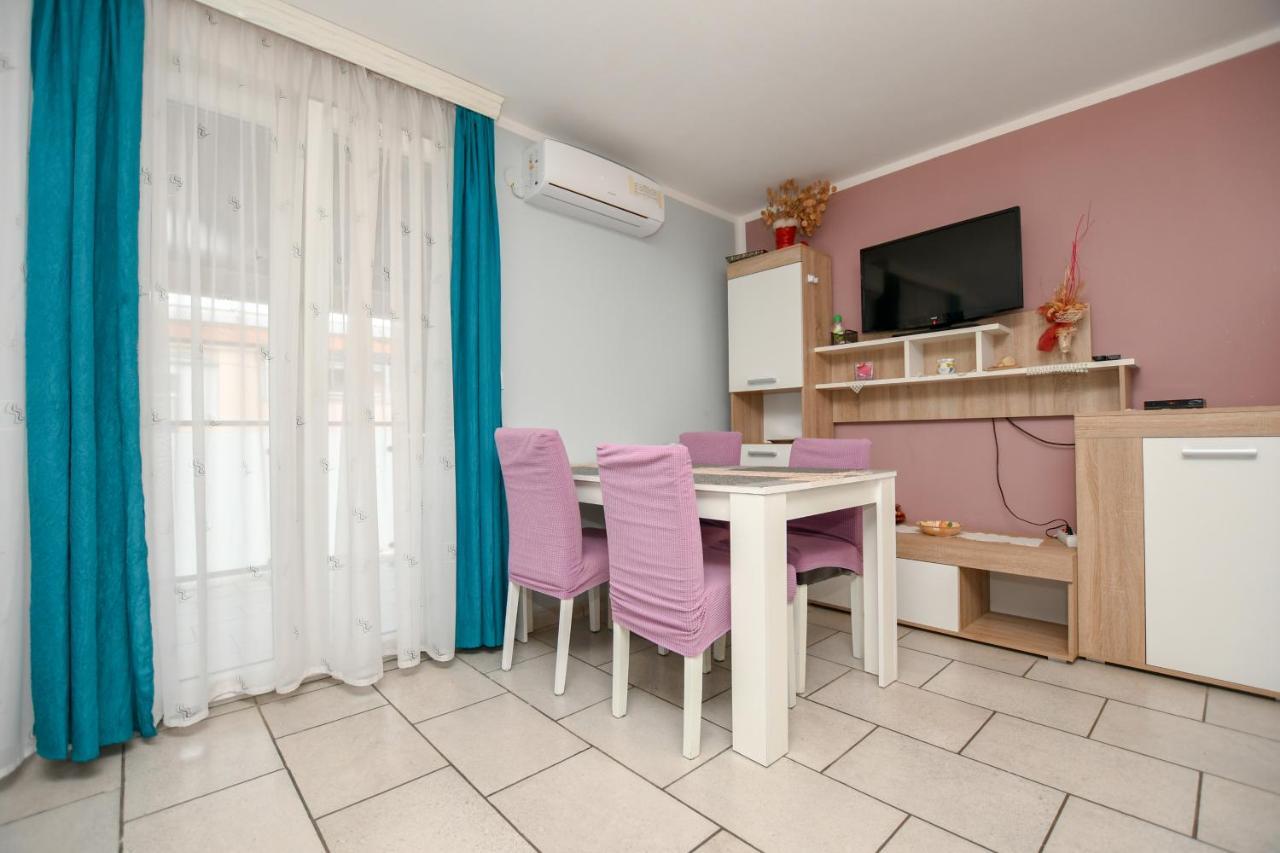 Apartments Katja Poreč Exteriör bild